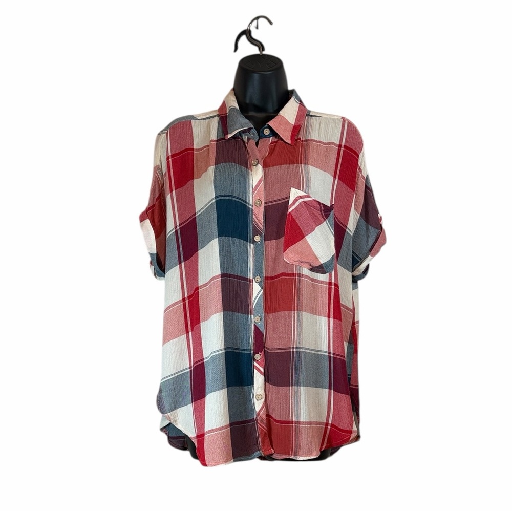 Maurice’s Red White and Blue Short Sleeve Button Down Top Sz L